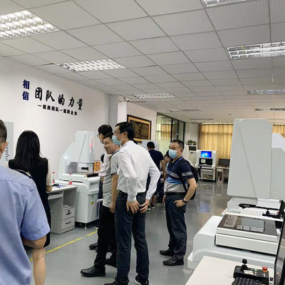 A máquina de medição ótica da visão do CNC para o hardware cronometra multifuncional
