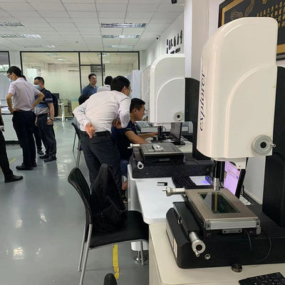 A máquina de medição ótica da visão do CNC para o hardware cronometra multifuncional