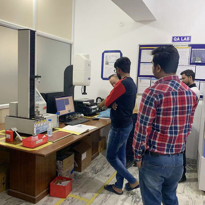 Máquina de medição coordenada do pórtico CMM universal para o laboratório ótico